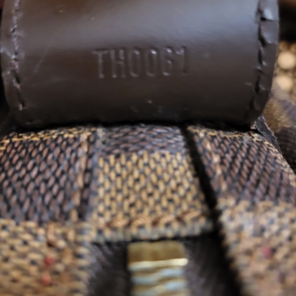 (SOLD)Authentic Louis Vuitton Damier Ebene Structured Naviglio UniseX bag - Picture 10 of 13